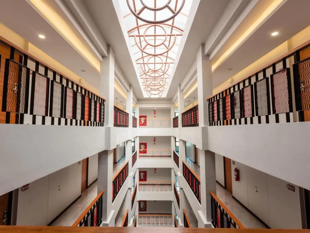 B2 Surat Thani Premier Hotel