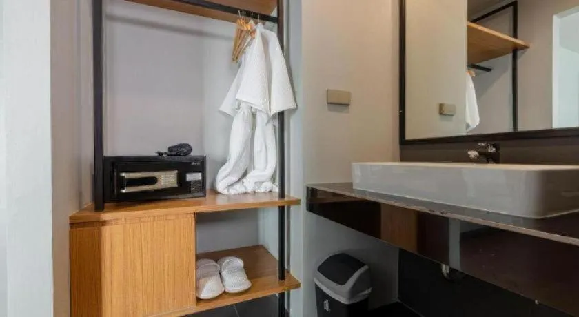 B2 Surat Thani Premier Hotel