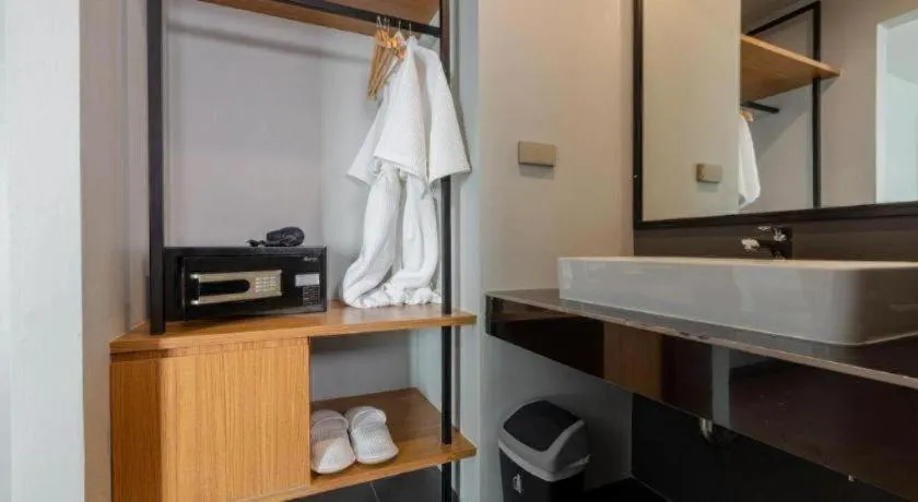 B2 Surat Thani Premier Hotel