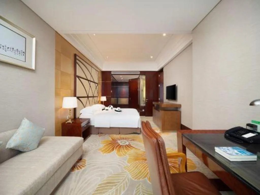 Bed in Balan International Hotel