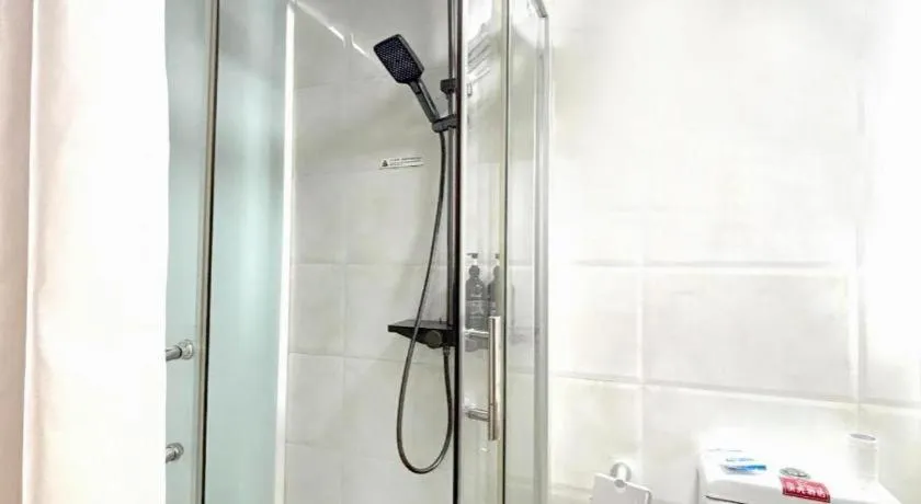 Shell Hotel Huaibei Jinying Plaza Long Distance Bus Station