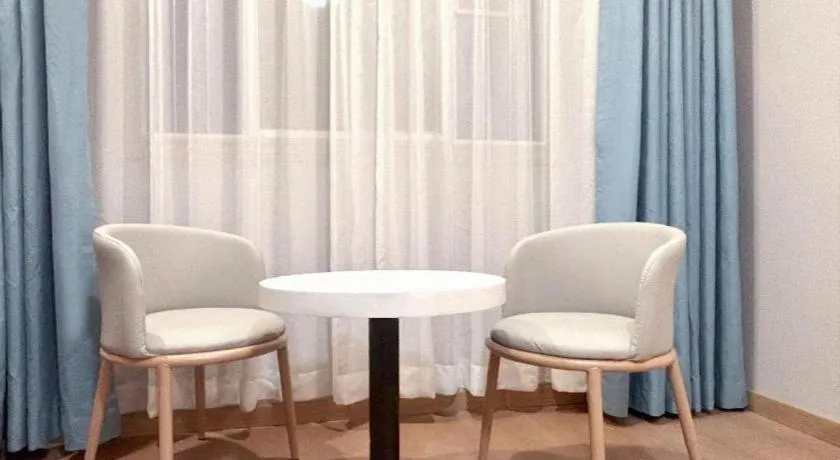 Shell Hotel Huaibei Jinying Plaza Long Distance Bus Station