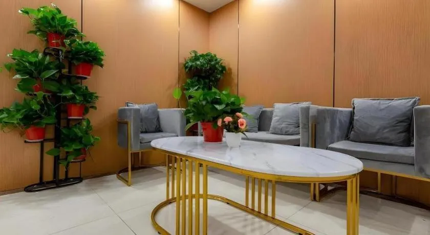 Shell Hotel Huaibei Jinying Plaza Long Distance Bus Station