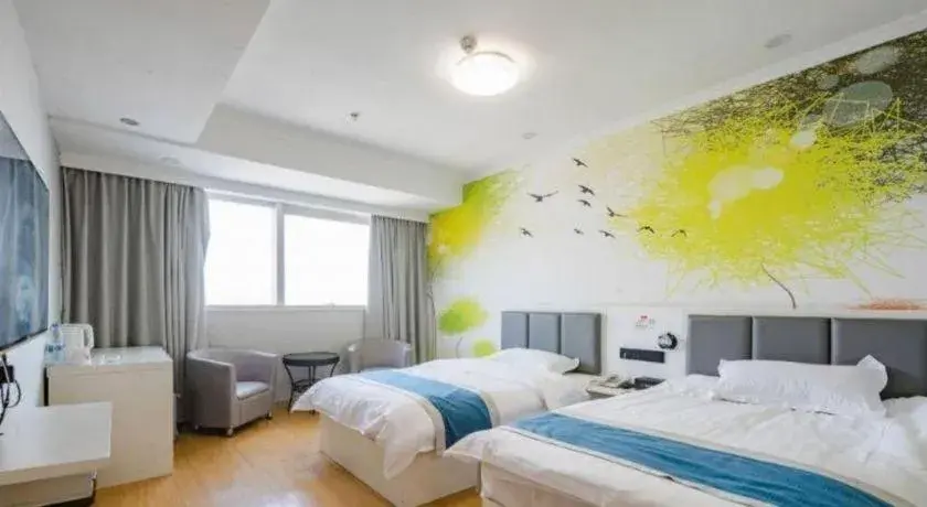 Bed in Shell Hotel Huaibei Jinying Plaza Long Distance Bus Station Bed in Shell Hotel Huaibei Jinying Plaza Long Distance Bus Station