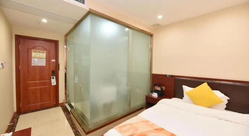 Bed in Shell Hotel Huainan Shou County Passenger Station Yaohai Grand Market
