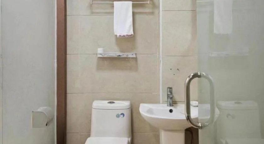 Shell Hotel Huainan Shou County Passenger Station Yaohai Grand Market