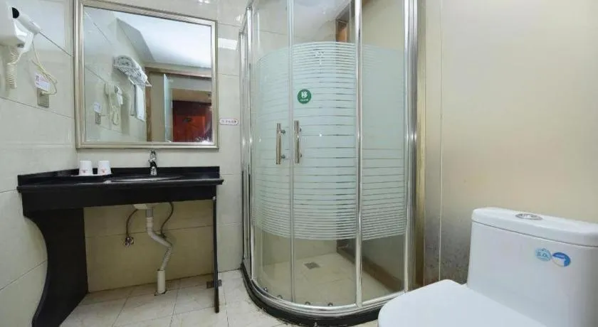 Shell Hotel Huainan Shou County Passenger Station Yaohai Grand Market