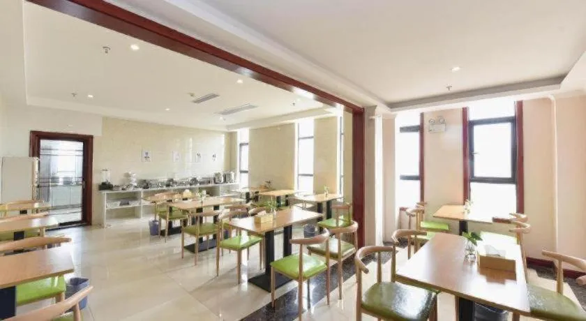 Shell Hotel Huainan Shou County Passenger Station Yaohai Grand Market