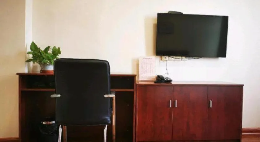 Shell Hotel Huainan Shou County Passenger Station Yaohai Grand Market