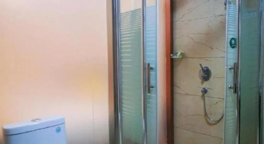 Shell Hotel Huainan Shou County Passenger Station Yaohai Grand Market