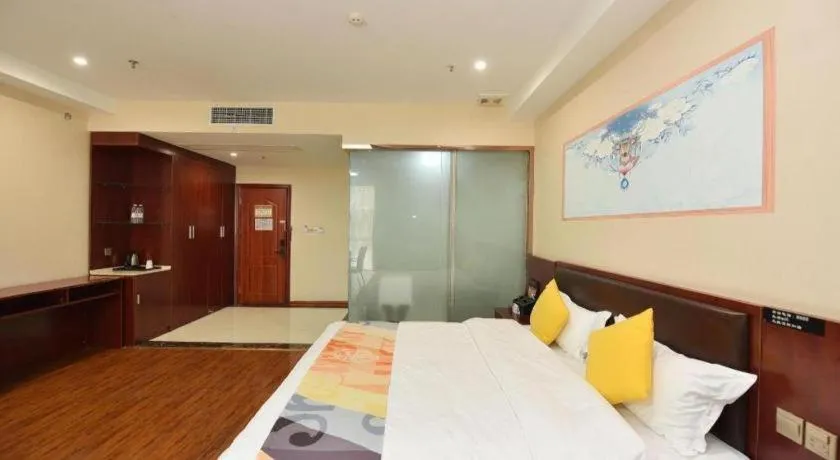 Bed in Shell Hotel Huainan Shou County Passenger Station Yaohai Grand Market