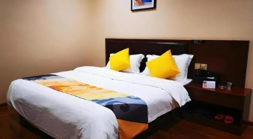 Bed in Shell Hotel Huainan Shou County Passenger Station Yaohai Grand Market