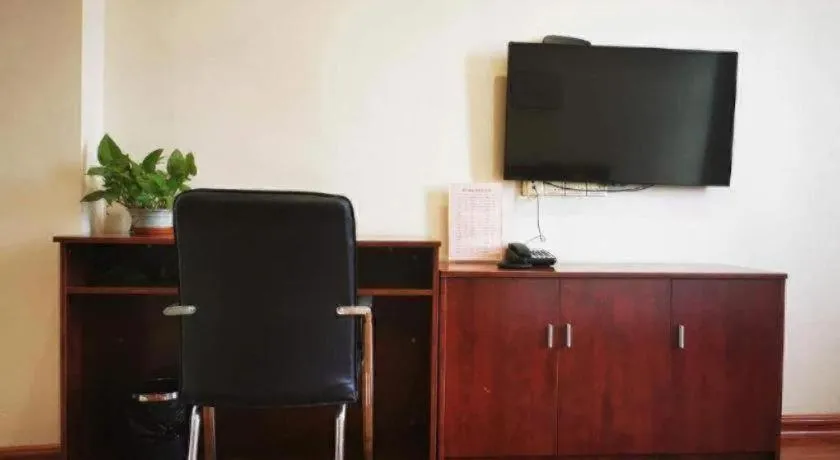 Shell Hotel Huainan Shou County Passenger Station Yaohai Grand Market