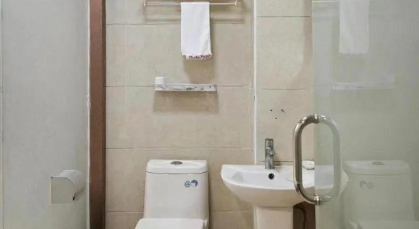 Shell Hotel Huainan Shou County Passenger Station Yaohai Grand Market