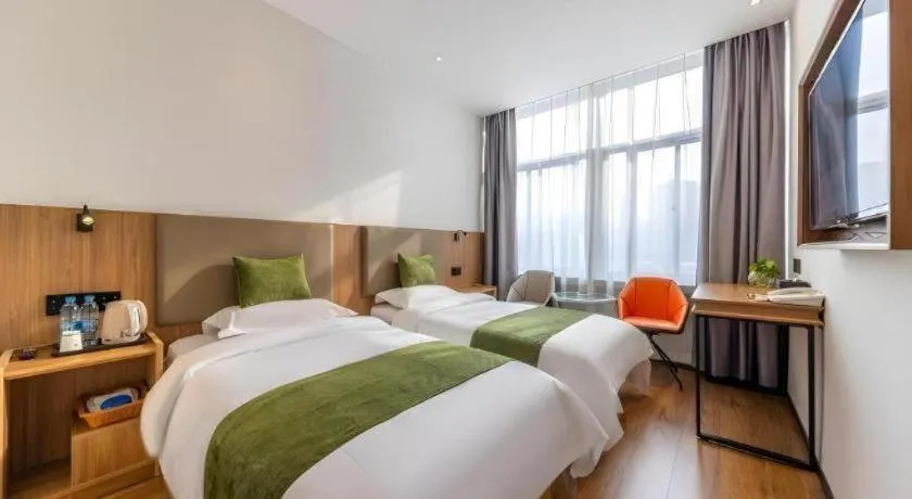 Bed in GreenTree Inn Express Lanzhou West Passenger Station Lanzhou Center