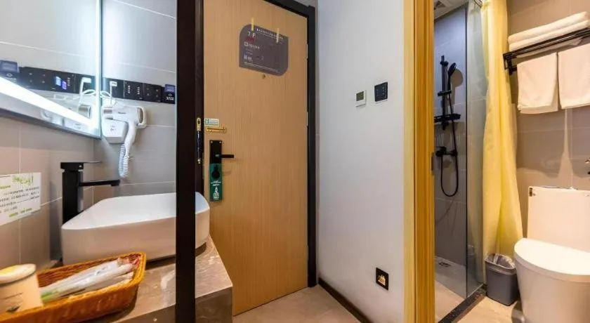 GreenTree Inn Express Lanzhou West Passenger Station Lanzhou Center