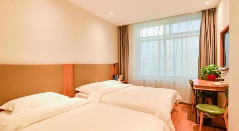 Bed in GreenTree Inn Express Lanzhou West Passenger Station Lanzhou Center