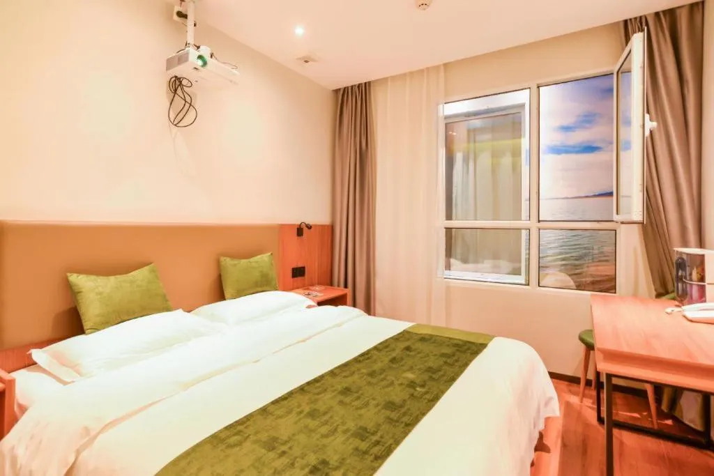 Bed in GreenTree Inn Express Lanzhou West Passenger Station Lanzhou Center