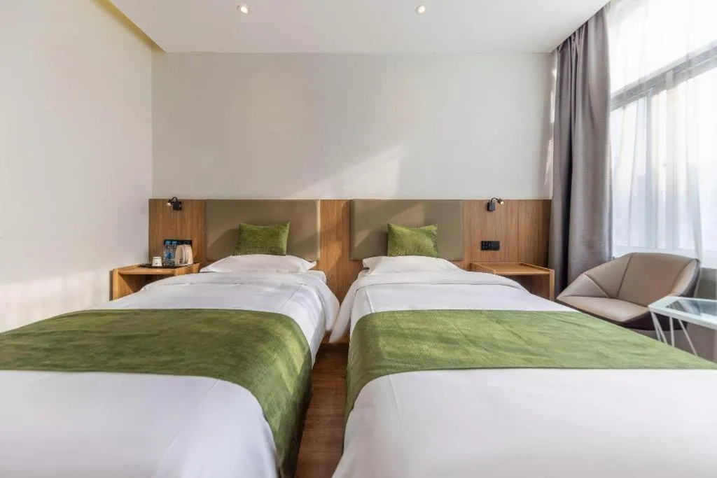 Bed in GreenTree Inn Express Lanzhou West Passenger Station Lanzhou Center