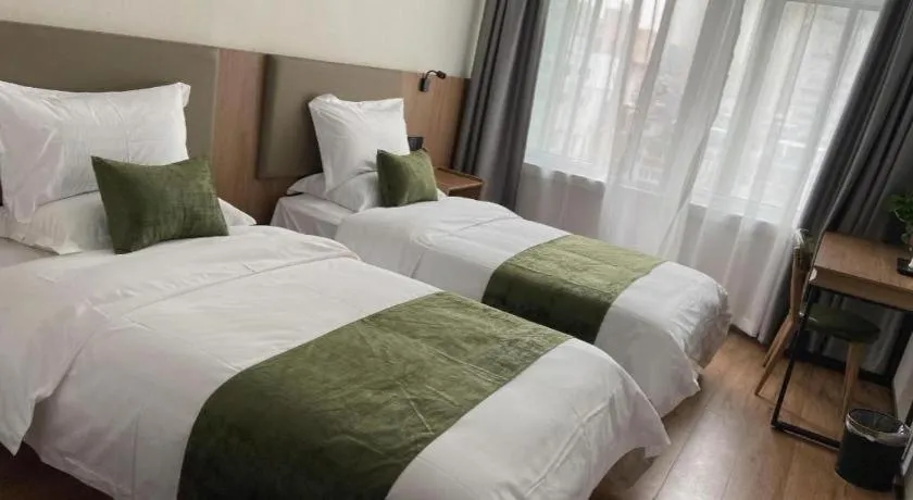 Bed in GreenTree Inn Express Lanzhou West Passenger Station Lanzhou Center