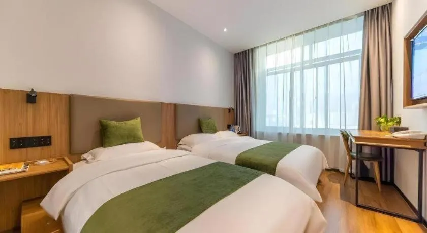 Bed in GreenTree Inn Express Lanzhou West Passenger Station Lanzhou Center