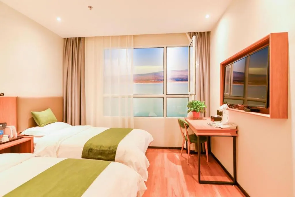 Bed in GreenTree Inn Express Lanzhou West Passenger Station Lanzhou Center