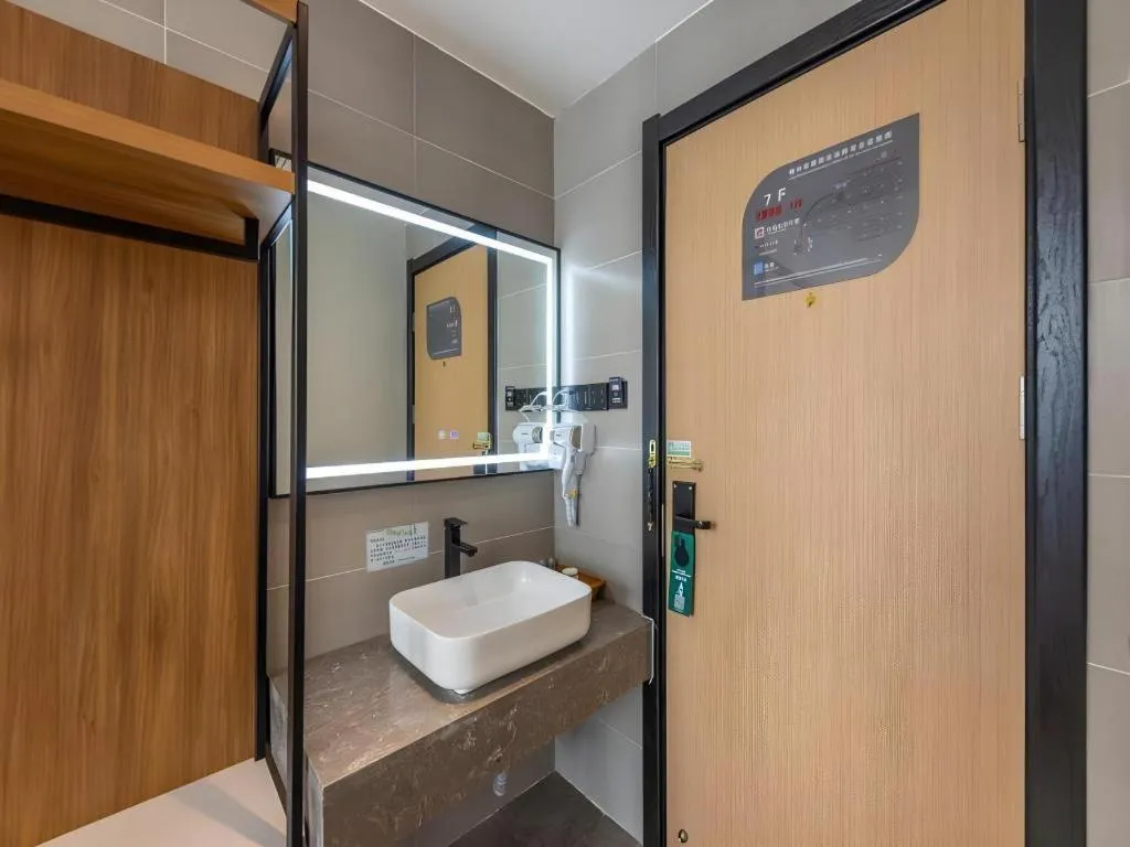 GreenTree Inn Express Lanzhou West Passenger Station Lanzhou Center