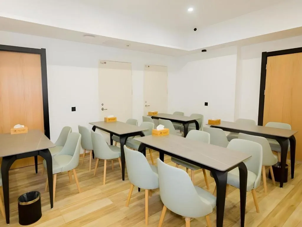 GreenTree Inn Express Henan Xinyang Huaibin County