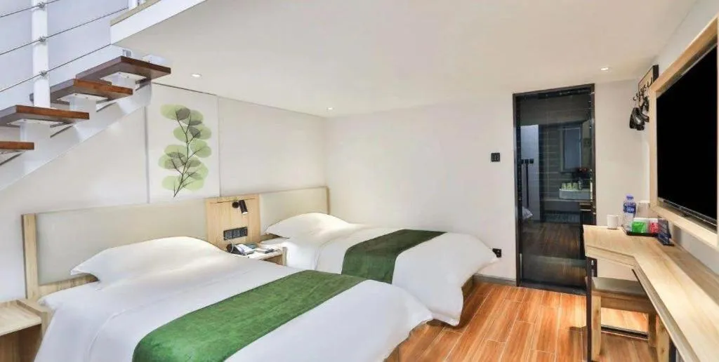 Bed in GreenTree Inn Express Beijing Dongcheng District Beixinqiao Metro Station Gui Street