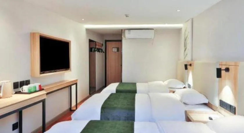Bed in GreenTree Inn Express Beijing Dongcheng District Beixinqiao Metro Station Gui Street