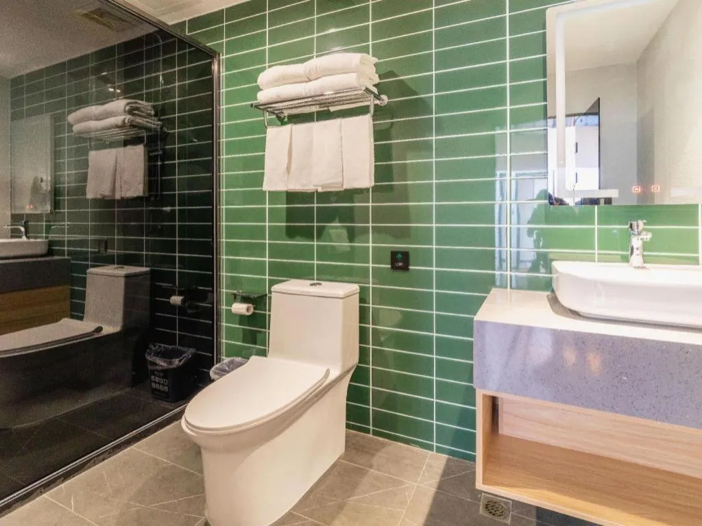 GreenTree Inn Express Beijing Dongcheng District Beixinqiao Metro Station Gui Street