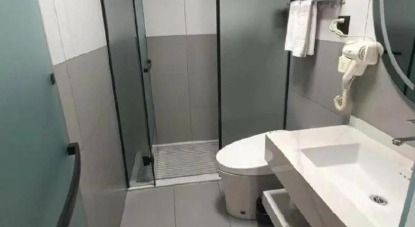 Super 8 Hotel Dingzhou Chongwen Street