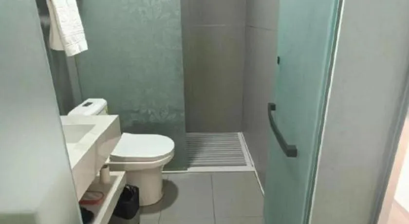 Super 8 Hotel Dingzhou Chongwen Street