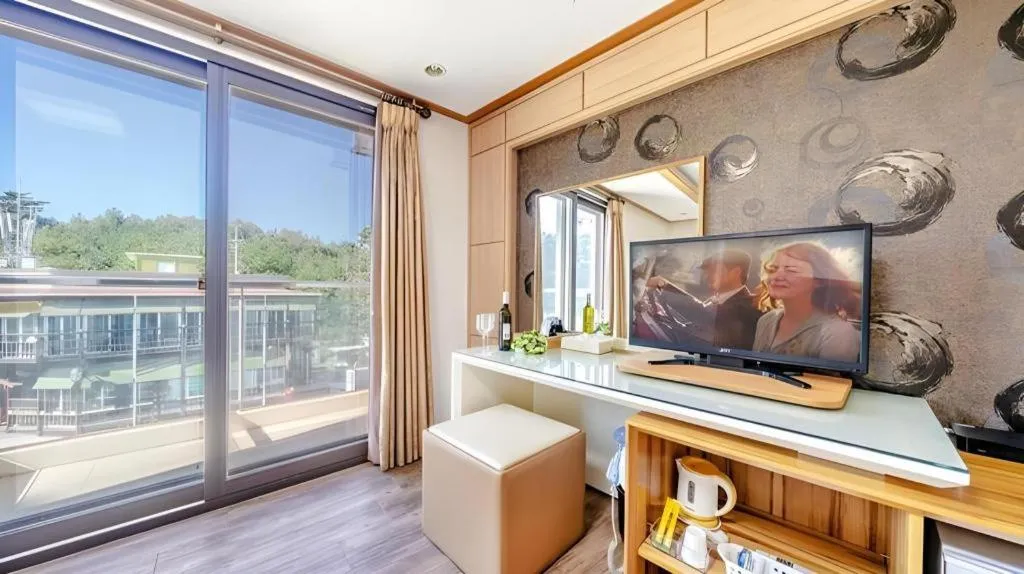 Gangneung Four Season Hotel and Pension