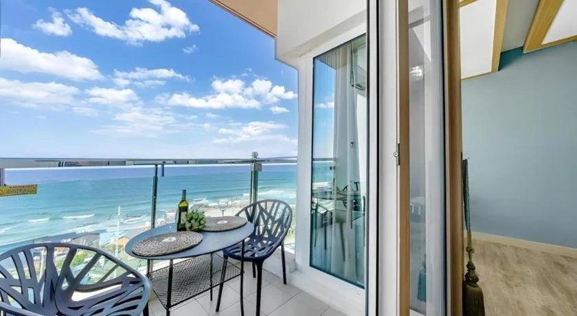 Gangneung Four Season Hotel and Pension