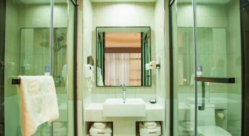 Thank Inn Guizhou Bijie Qianxi County High-Speed Railway Station