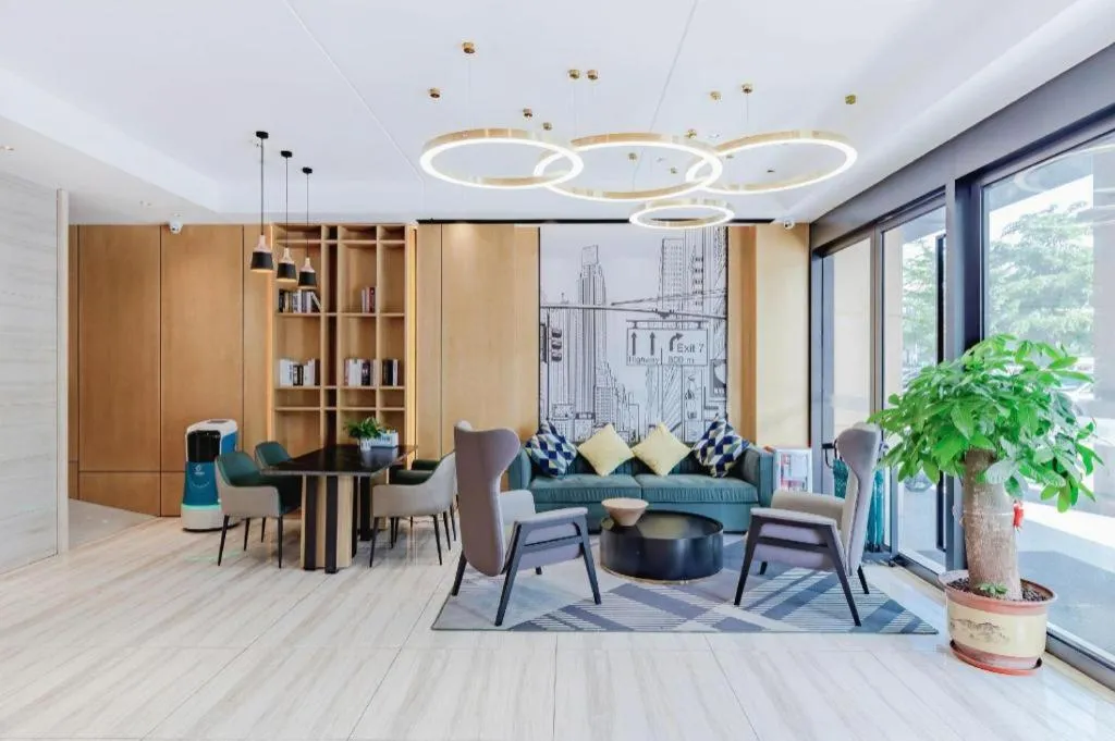 City Comfort Inn Yunfu Xinxing Juncheng Plaza