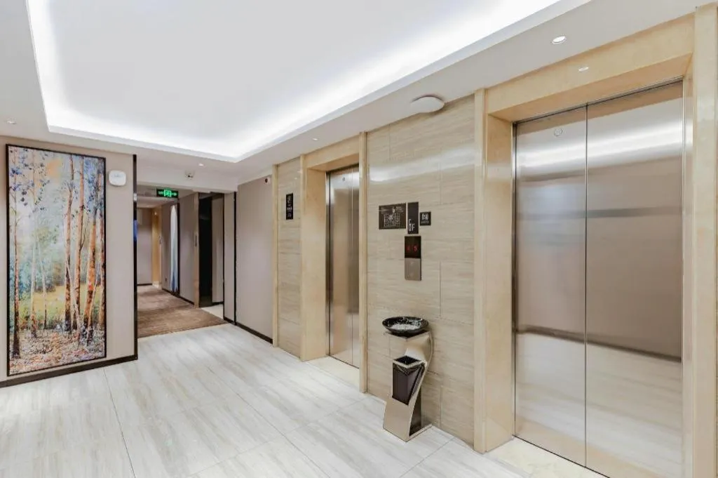 City Comfort Inn Yunfu Xinxing Juncheng Plaza