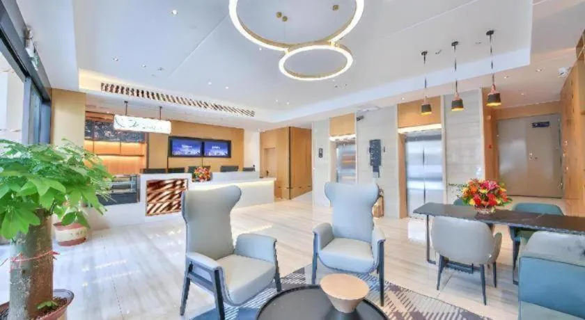 City Comfort Inn Yunfu Xinxing Juncheng Plaza