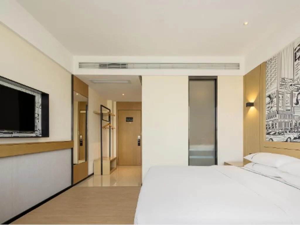 Bed in City Comfort Inn Luocheng Bus Terminal