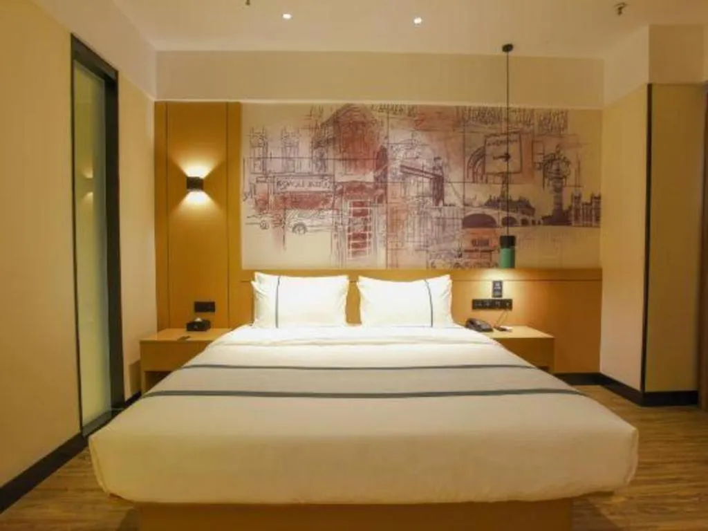 Bed in City Comfort Inn Luocheng Bus Terminal