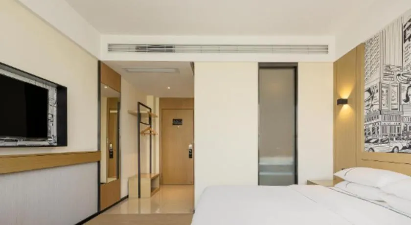 Bed in City Comfort Inn Luocheng Bus Terminal