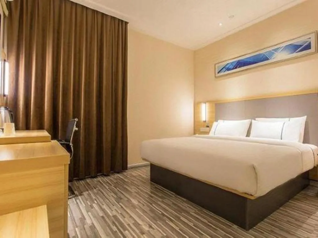 Bed in City Comfort Inn Qingyuan Longtang Light Rail Changlong