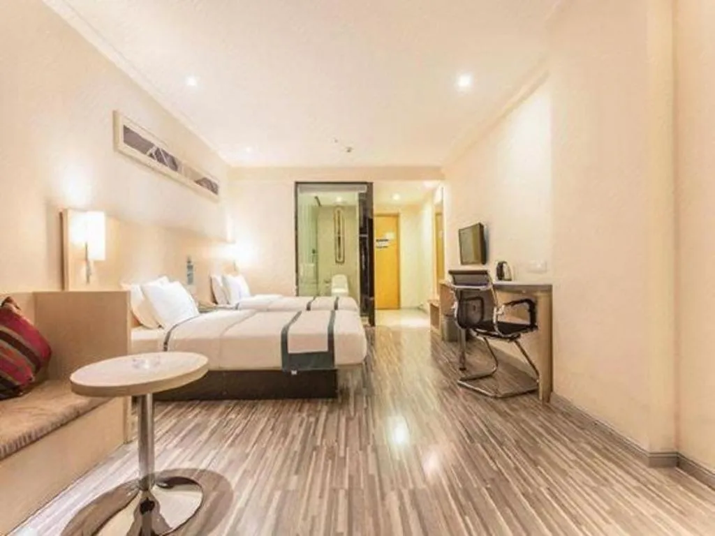 Bed in City Comfort Inn Qingyuan Longtang Light Rail Changlong