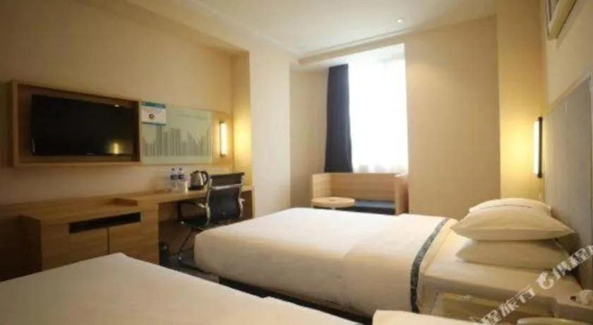 Bed in City Comfort Inn Qingyuan Longtang Light Rail Changlong