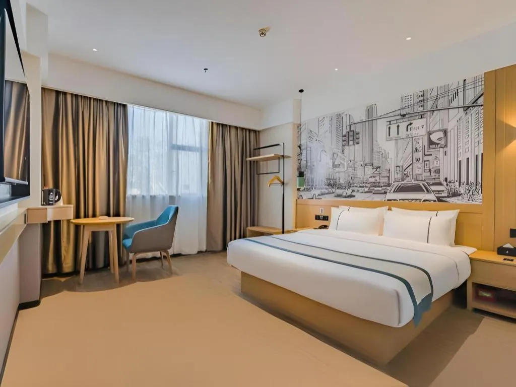 Bed in City Comfort Inn Hotel Dongguan Humen Pedestrian Street