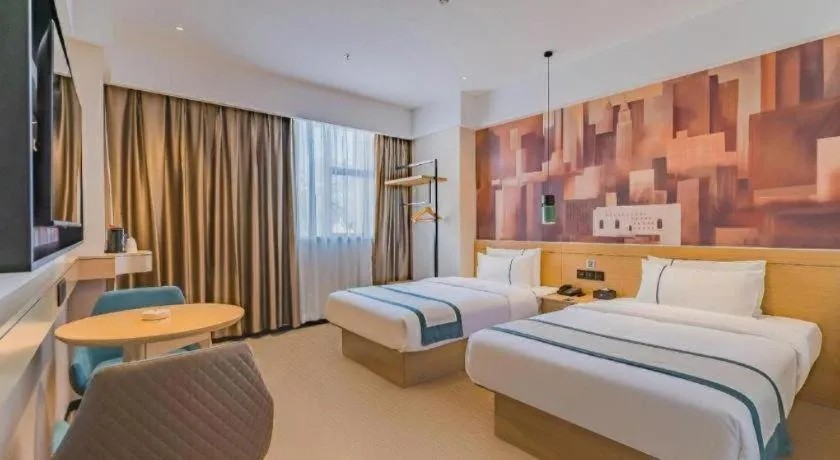Bed in City Comfort Inn Hotel Dongguan Humen Pedestrian Street