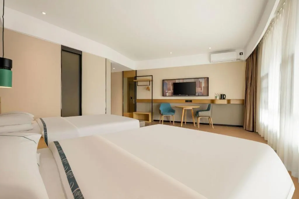 Bed in City Comfort Inn Fangchenggang Government Affairs Center