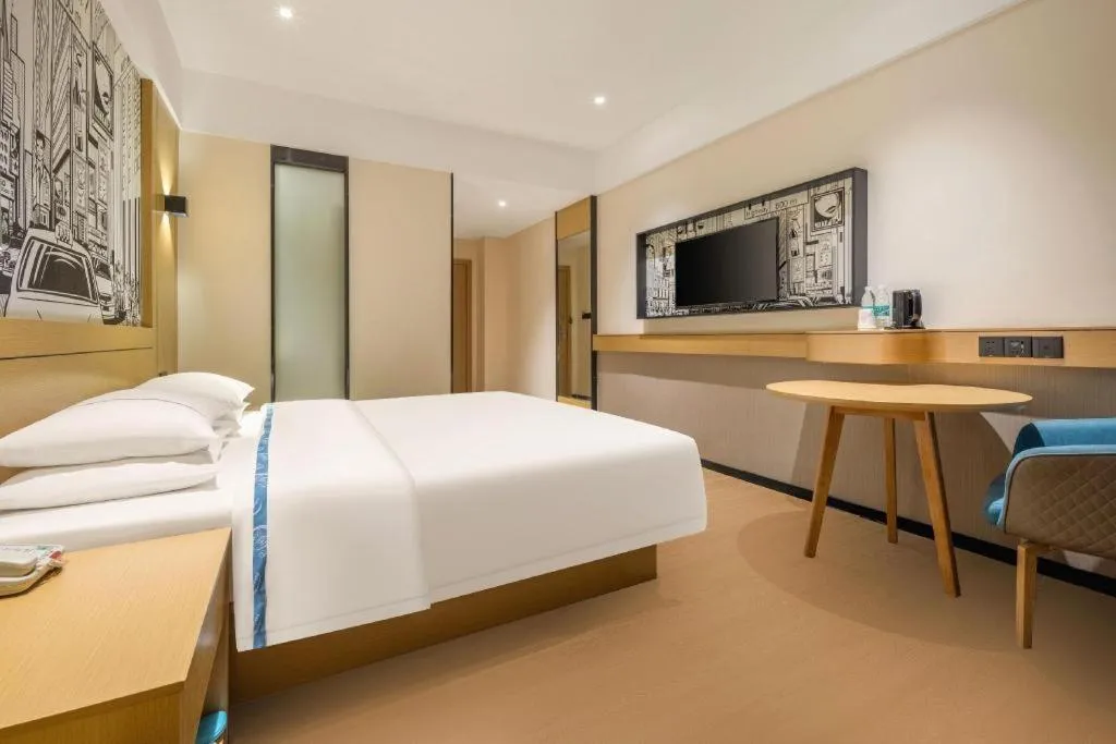 Bed in City Comfort Inn Fangchenggang Government Affairs Center