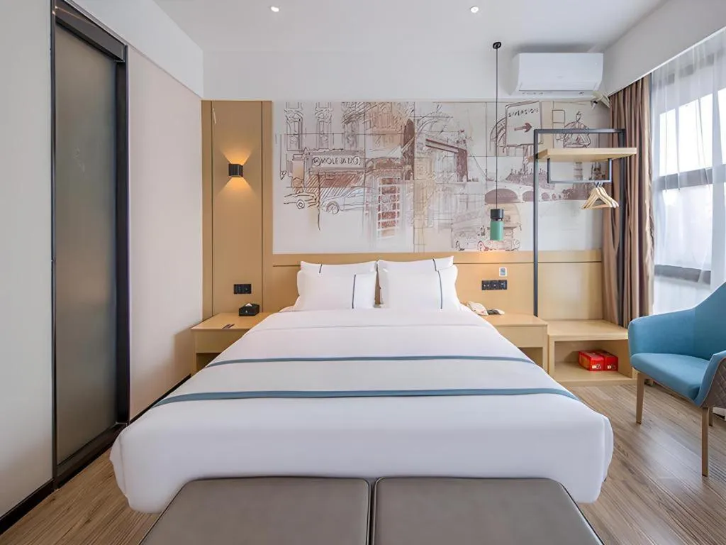 Bed in City Comfort Inn Fangchenggang Government Affairs Center